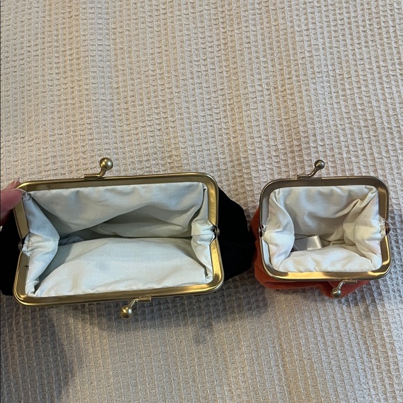 Two Rouje velvet coin purses - Picture 3 of 5